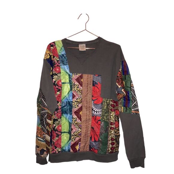 comfort wash Tops - Comfort wash Dark gray sweatshirt with patchwork wearable art size medium